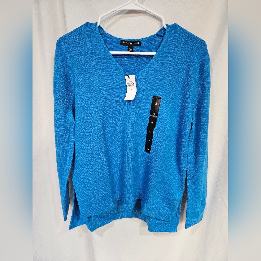 Banana Republic Factory XS Cozy Long Sleeve V-Neck Sweater Electric Blue ~NWT